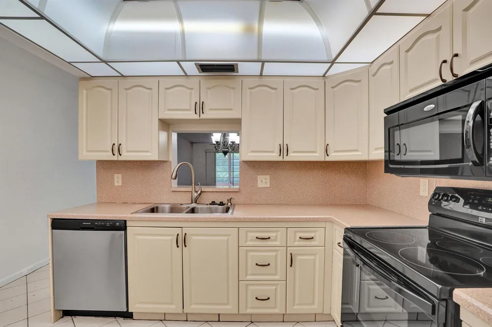 2003 GRANADA DRIVE #K3 Coconut Creek, FL 33066