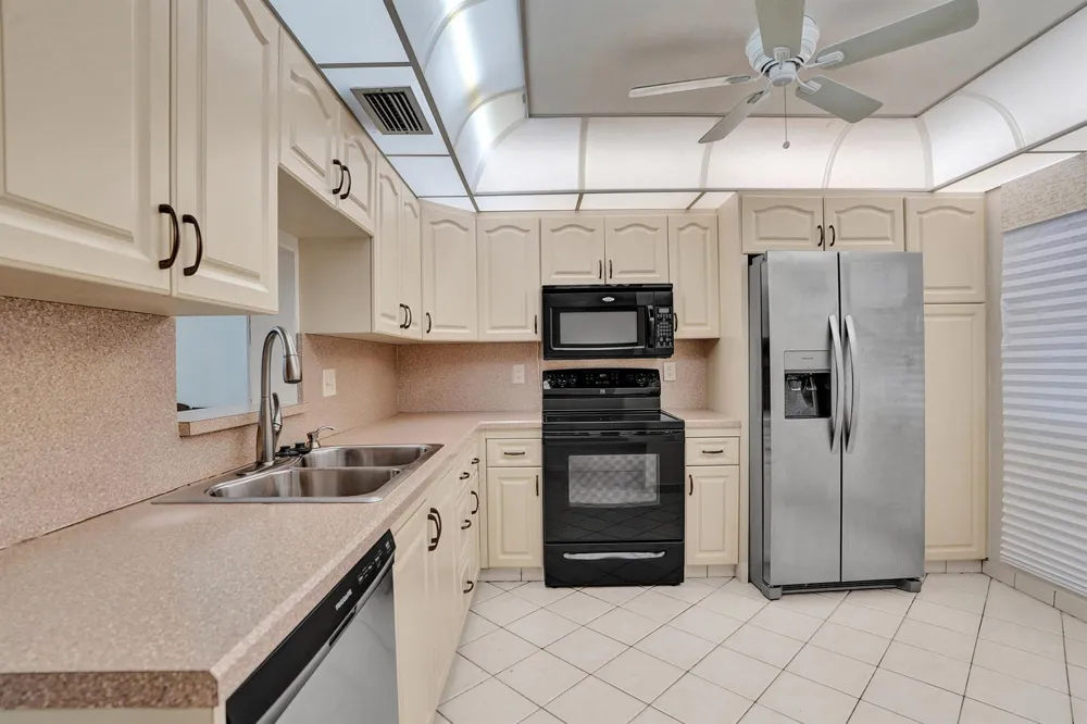 2003 GRANADA DRIVE #K3 Coconut Creek, FL 33066