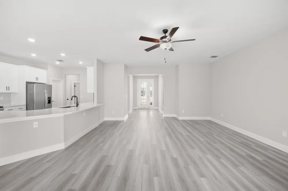 8046 99TH COURT Vero Beach, FL 32967
