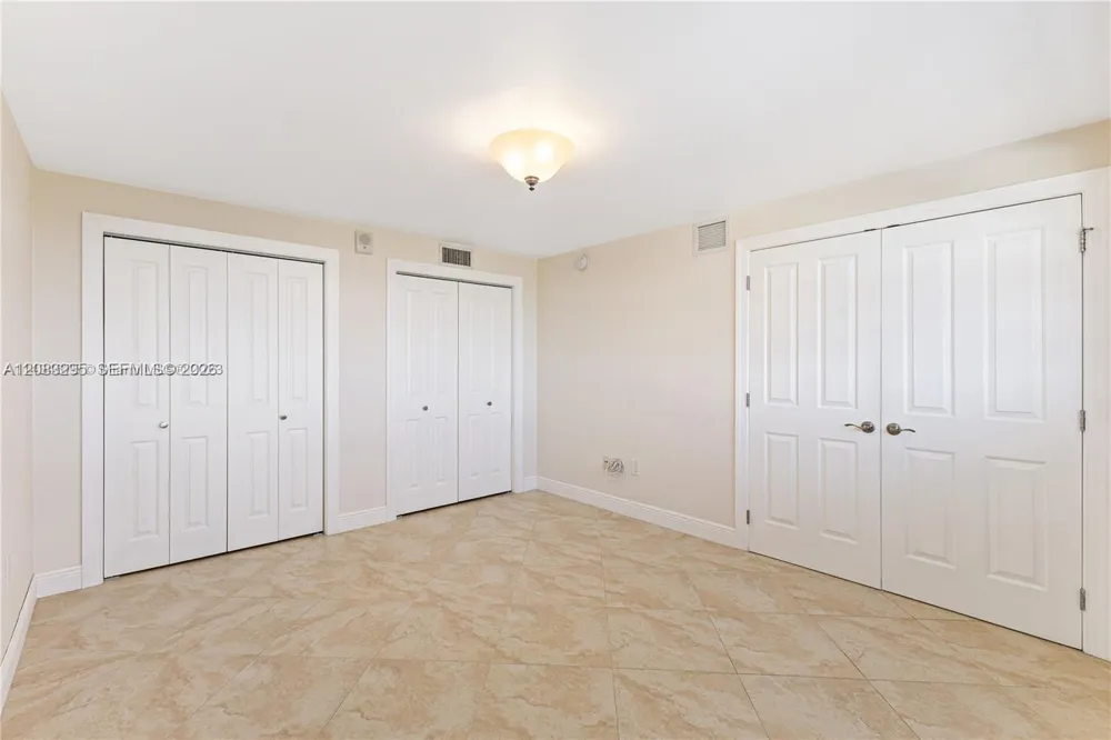 13155 Ixora Ct #905 North Miami, FL 33181