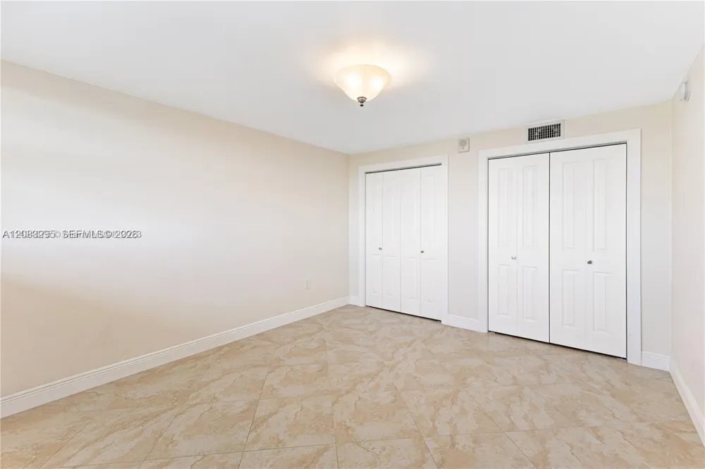 13155 Ixora Ct #905 North Miami, FL 33181