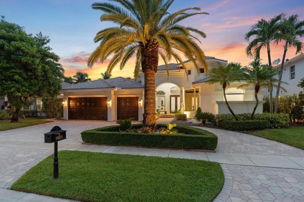10821 Blue Palm Street Plantation, FL 33324