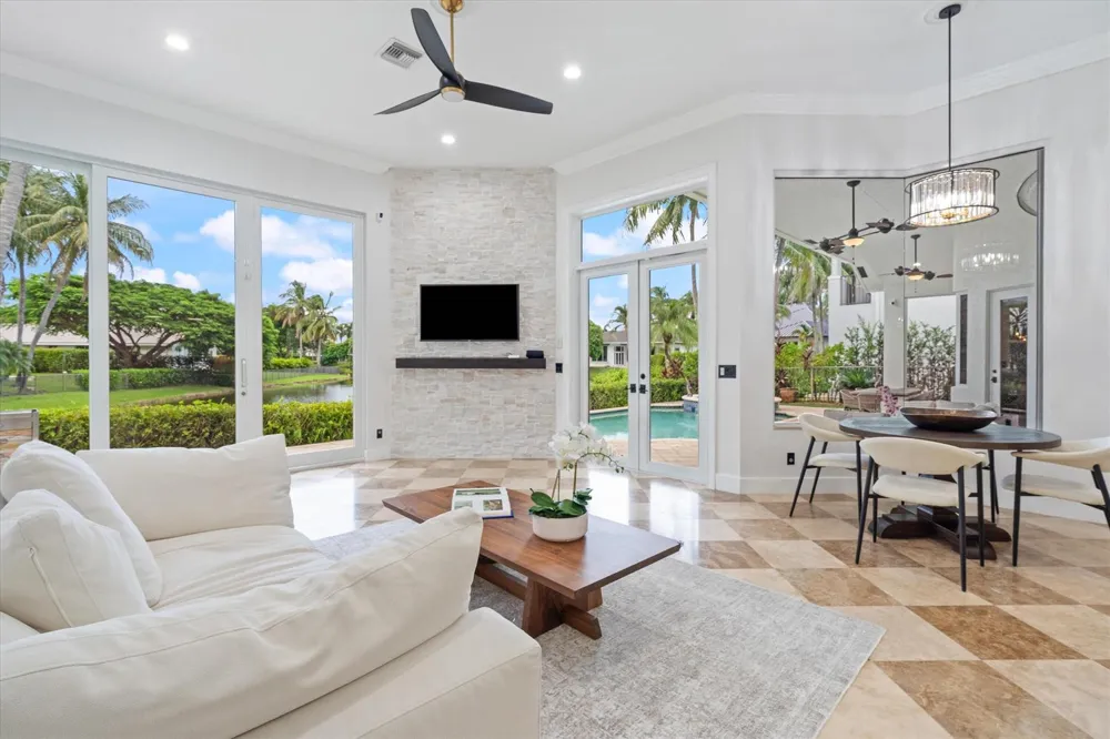 10821 Blue Palm Street Plantation, FL 33324