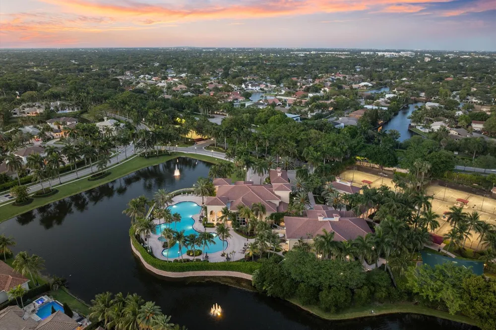 10821 Blue Palm Street Plantation, FL 33324