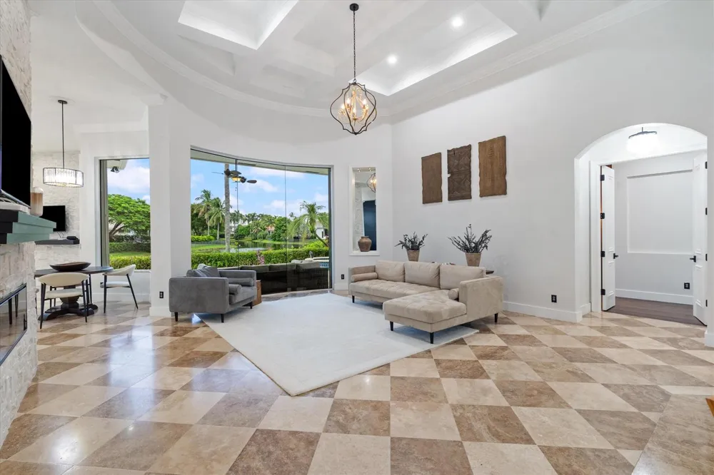 10821 Blue Palm Street Plantation, FL 33324