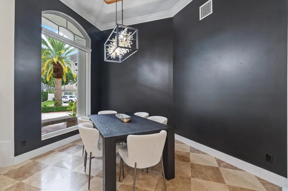 10821 Blue Palm Street Plantation, FL 33324
