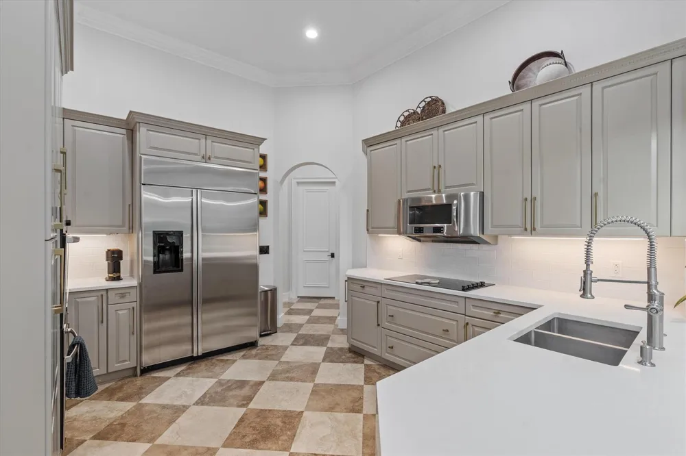 10821 Blue Palm Street Plantation, FL 33324