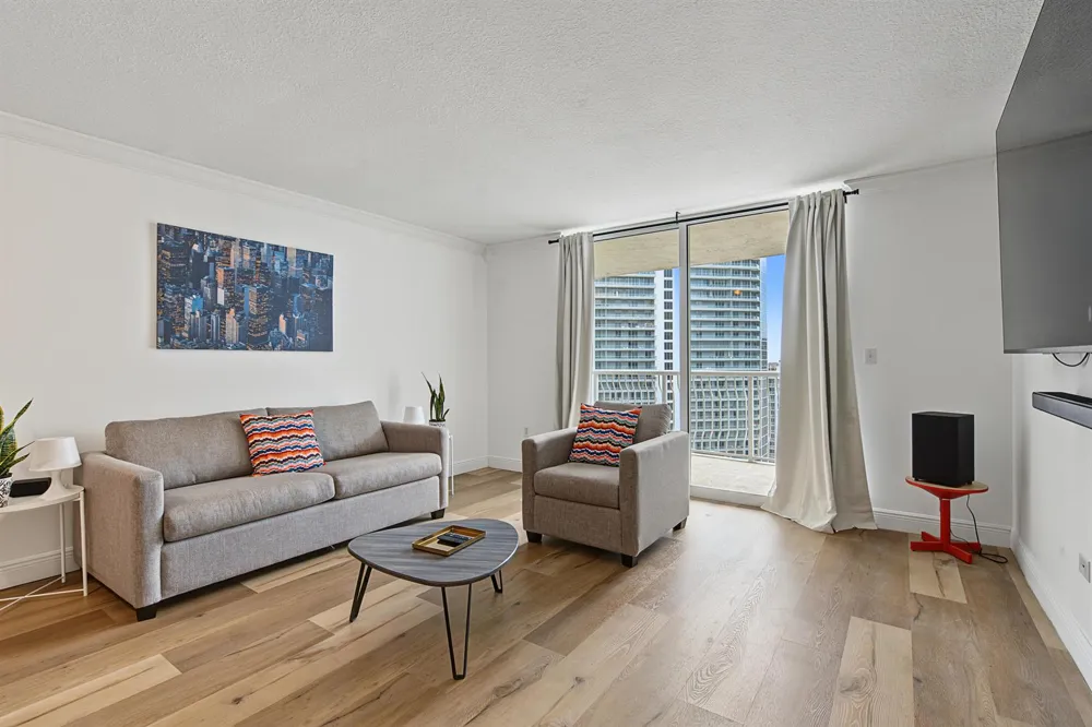1200 BRICKELL BAY DRIVE #3419 Miami, FL 33131