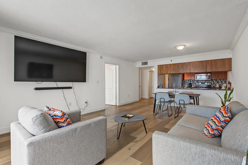 1200 BRICKELL BAY DRIVE #3419 Miami, FL 33131