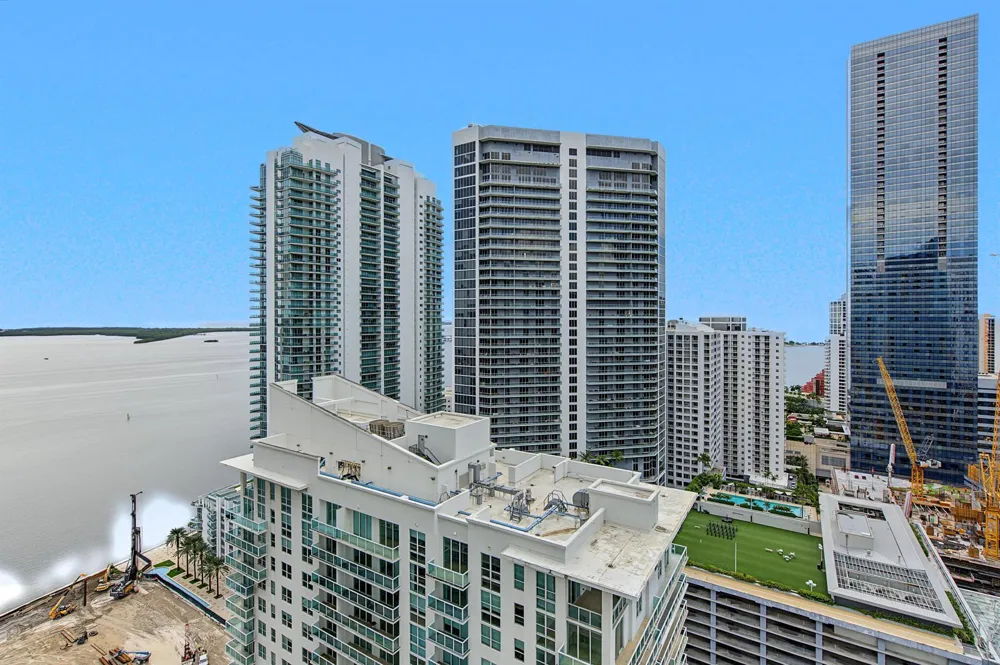1200 BRICKELL BAY DRIVE #3419 Miami, FL 33131