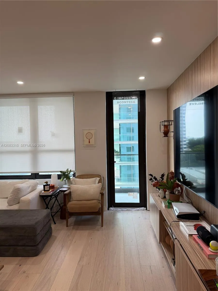 10185 E Collins Ave #822 Bal Harbour, FL 33154