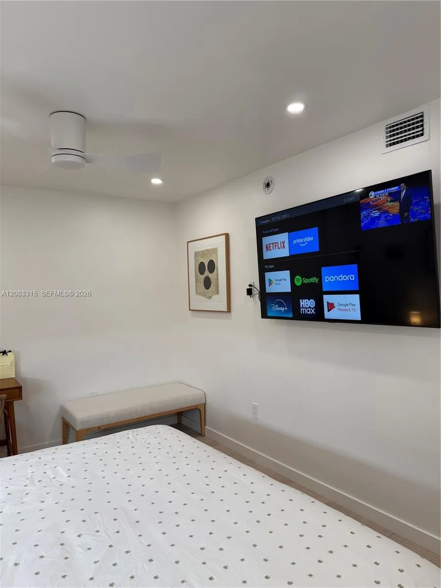 10185 E Collins Ave #822 Bal Harbour, FL 33154