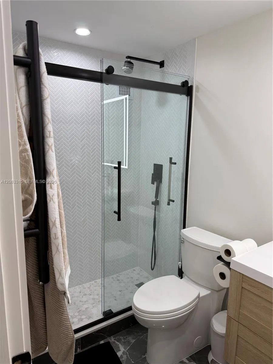 10185 E Collins Ave #822 Bal Harbour, FL 33154