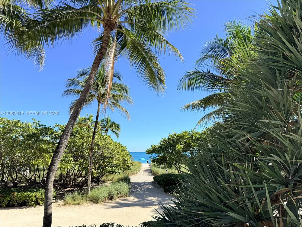 10185 E Collins Ave #822 Bal Harbour, FL 33154