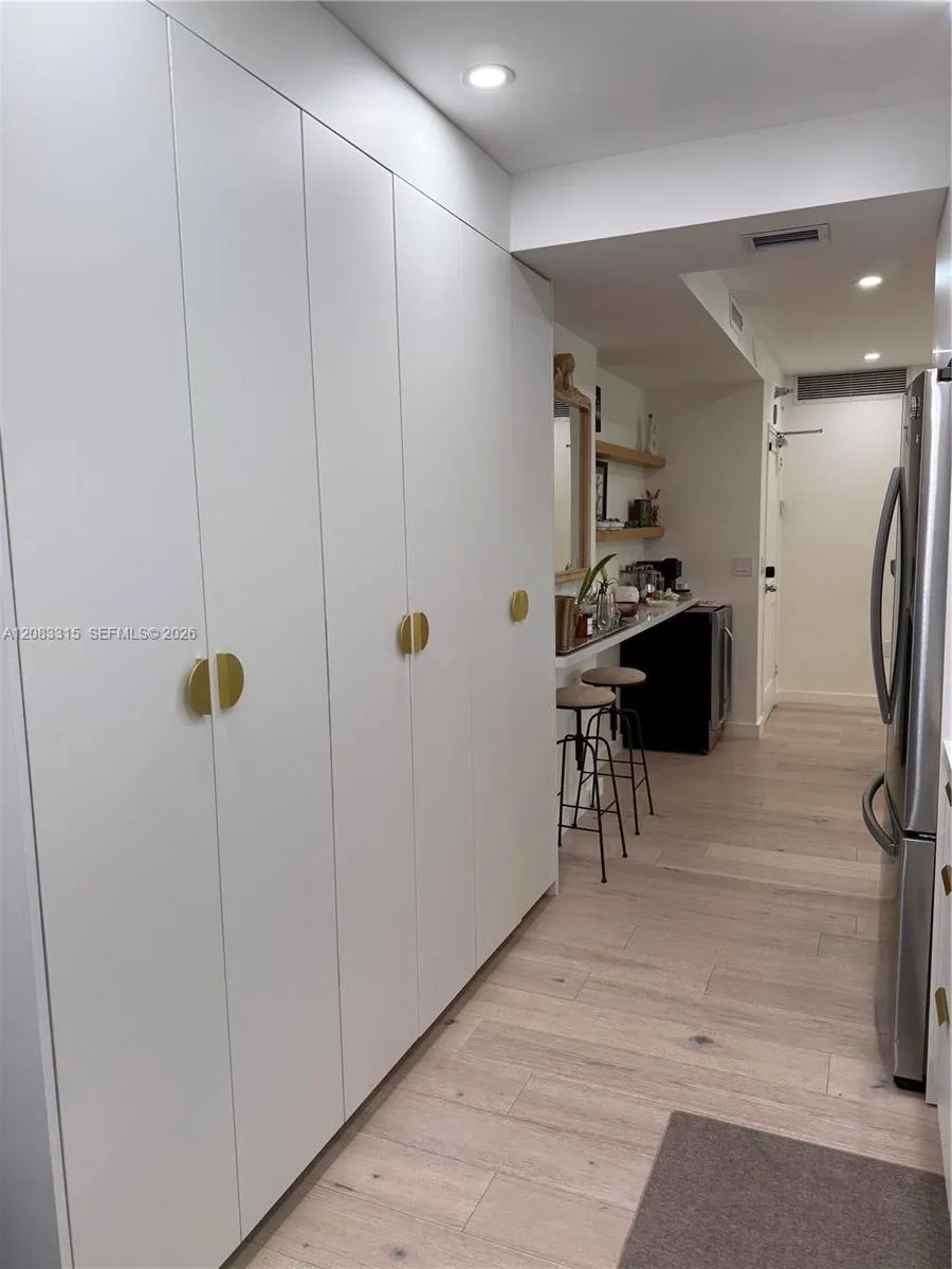 10185 E Collins Ave #822 Bal Harbour, FL 33154