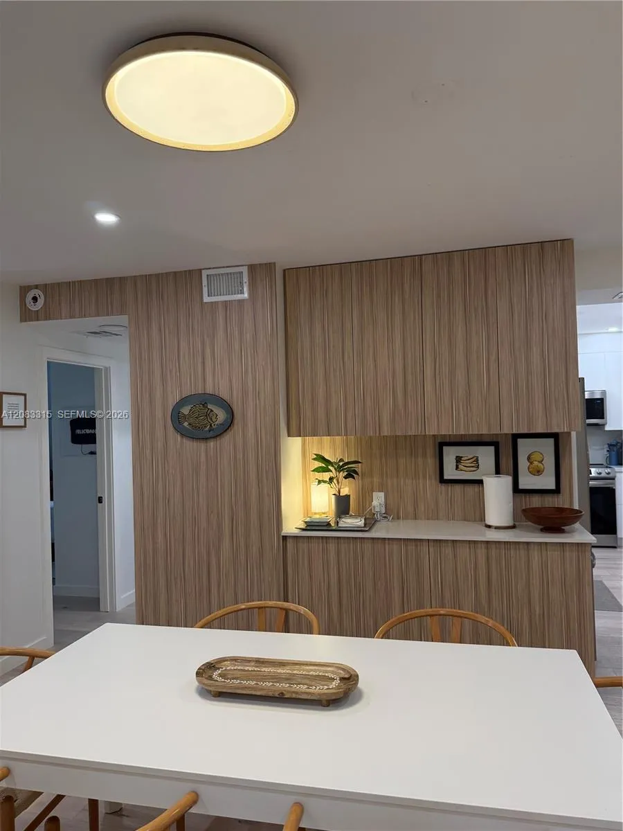 10185 E Collins Ave #822 Bal Harbour, FL 33154
