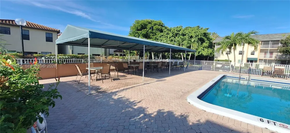 4990 E Sabal Palm Blvd #202 Tamarac, FL 33319