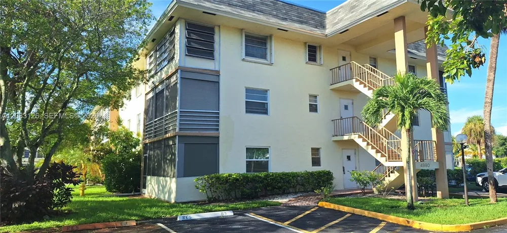 4990 E Sabal Palm Blvd #202 Tamarac, FL 33319