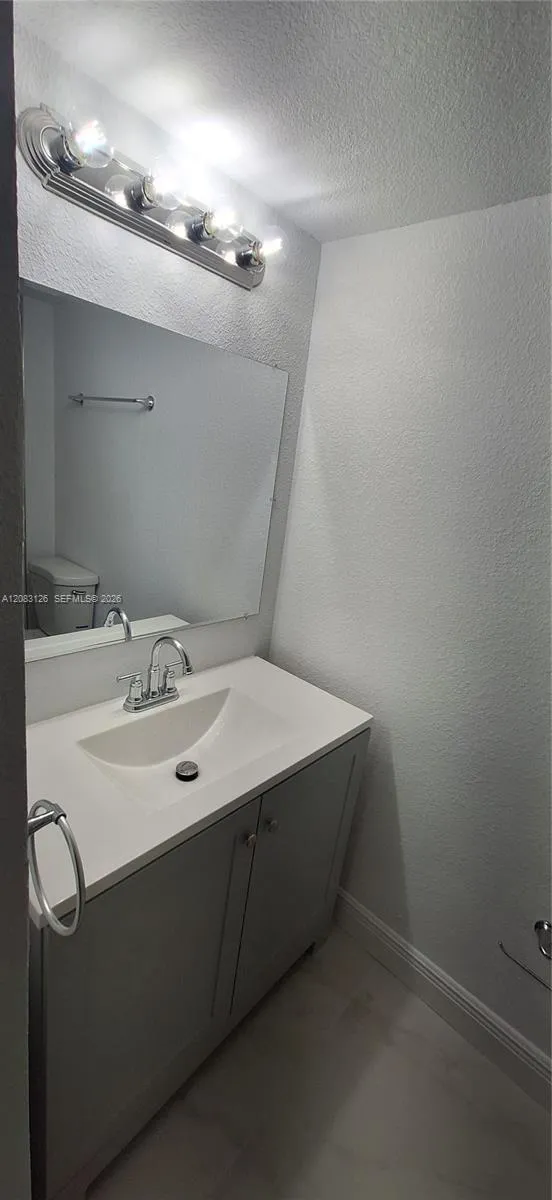4990 E Sabal Palm Blvd #202 Tamarac, FL 33319