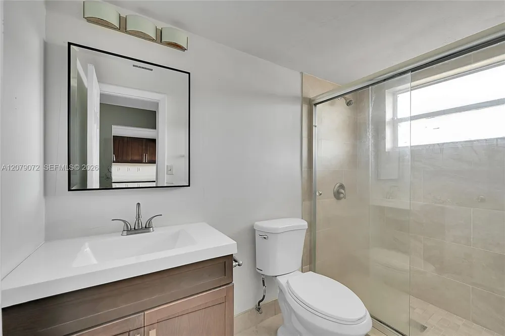 1801 NW 75th Ave #305 Plantation, FL 33313