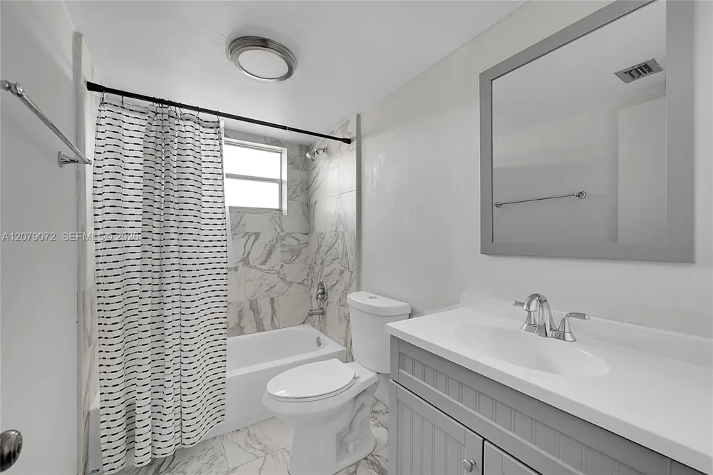 1801 NW 75th Ave #305 Plantation, FL 33313