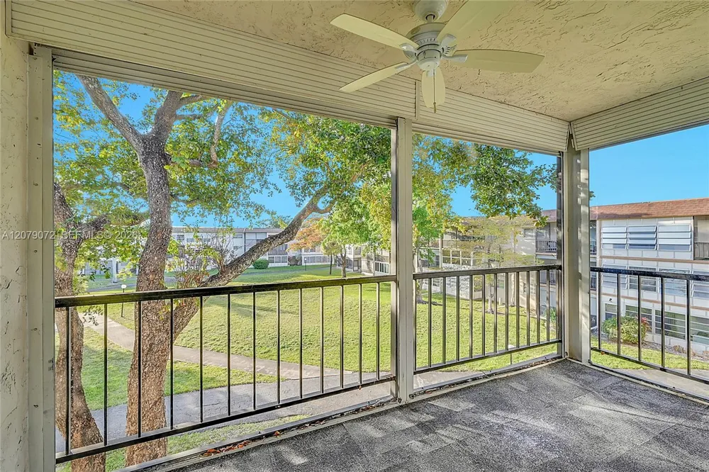 1801 NW 75th Ave #305 Plantation, FL 33313