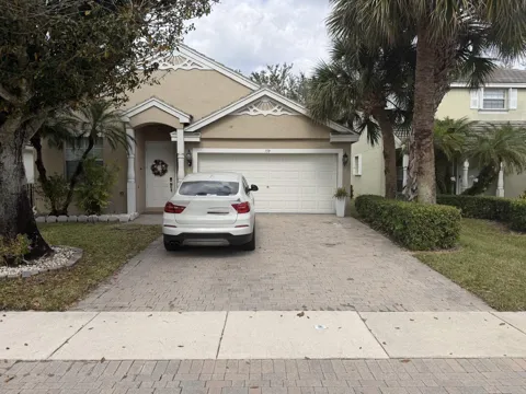 159 Berenger Walk
