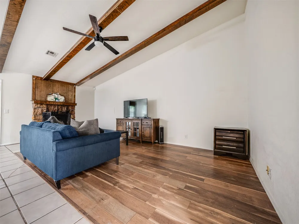 1100 W Knoxville Street Broken Arrow, OK 74012