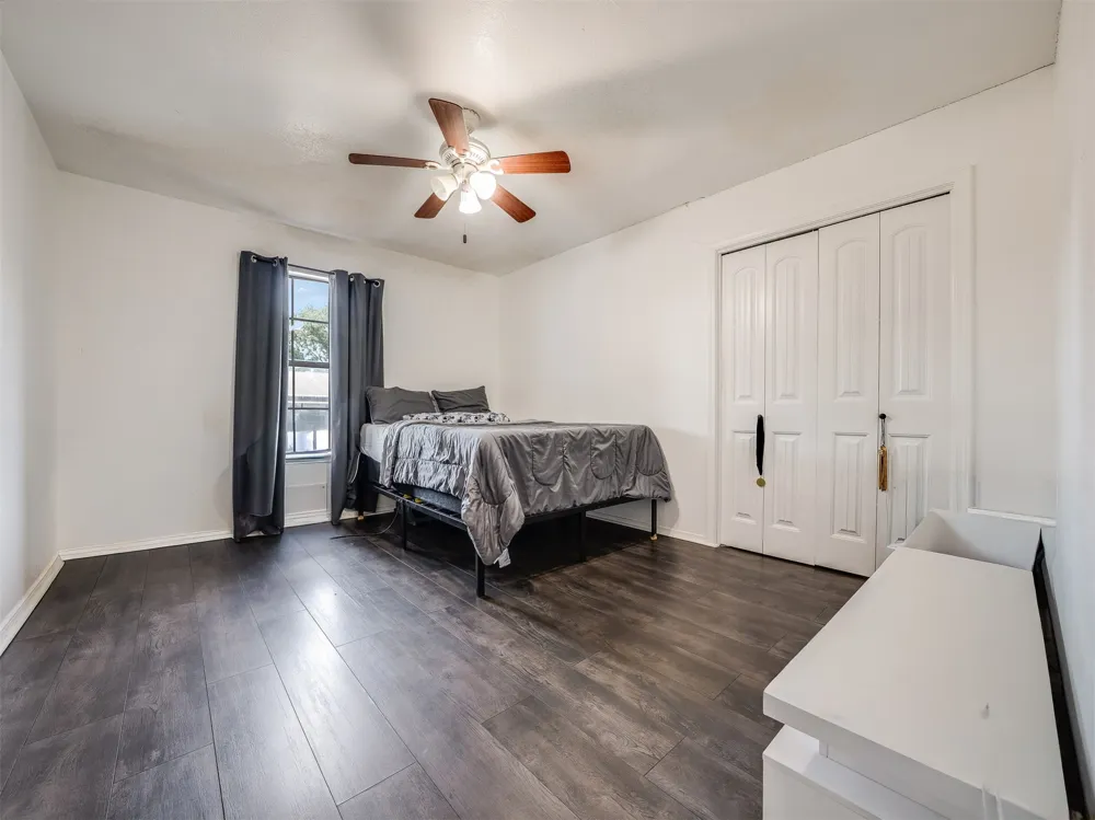 1100 W Knoxville Street Broken Arrow, OK 74012