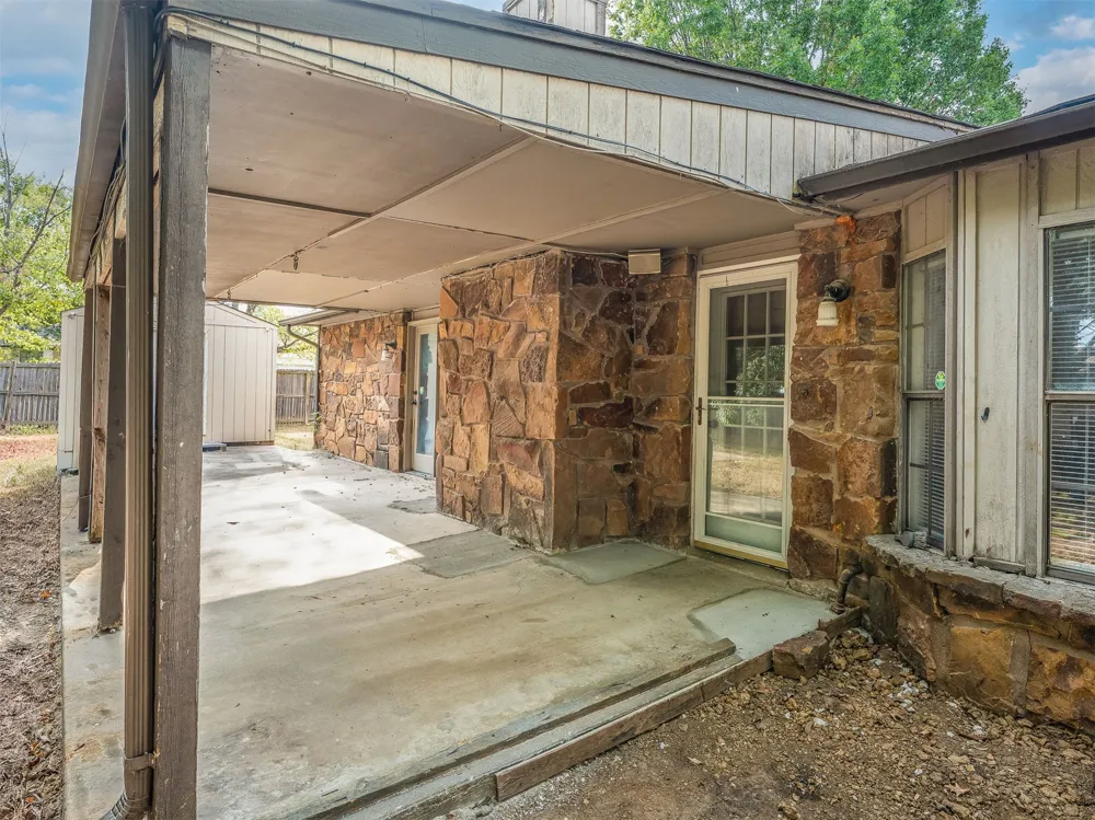 1100 W Knoxville Street Broken Arrow, OK 74012