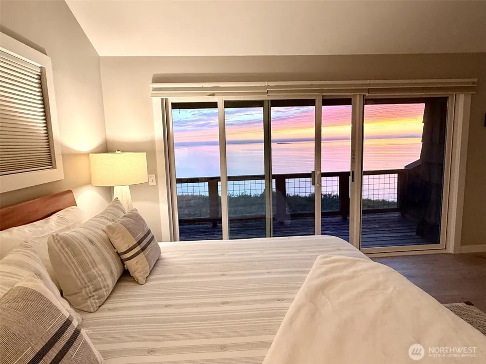 2285 W Beach Road #C Oak Harbor, WA 98277