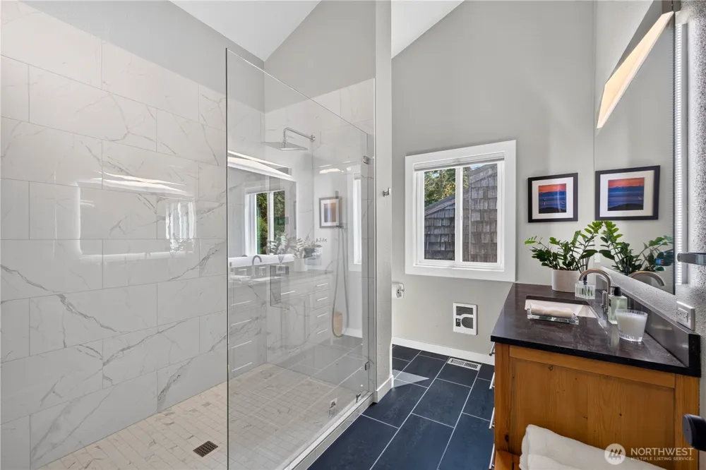 2285 W Beach Road #C Oak Harbor, WA 98277