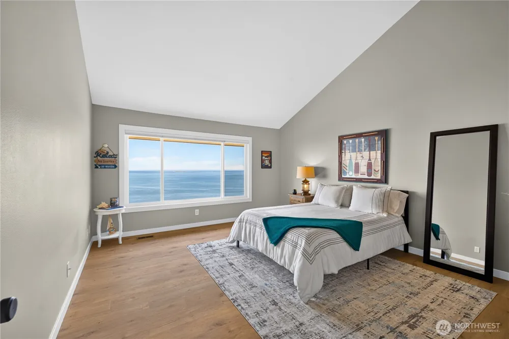 2285 W Beach Road #C Oak Harbor, WA 98277