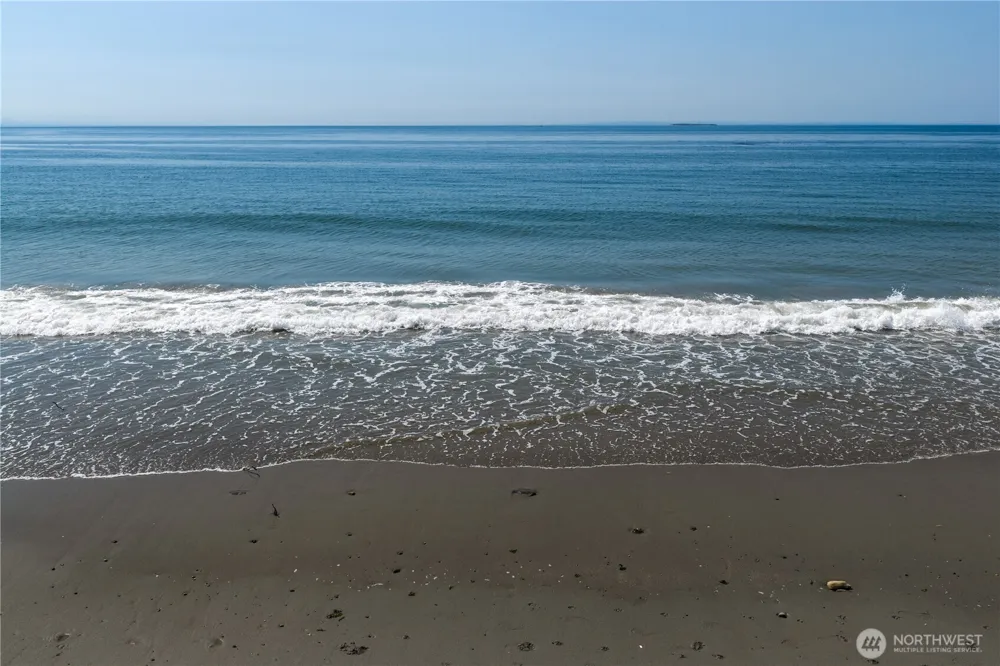 2285 W Beach Road #C Oak Harbor, WA 98277