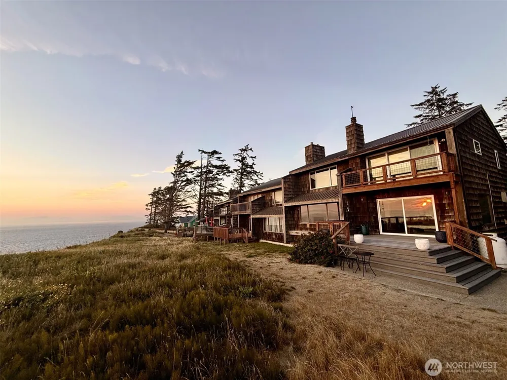2285 W Beach Road #C Oak Harbor, WA 98277