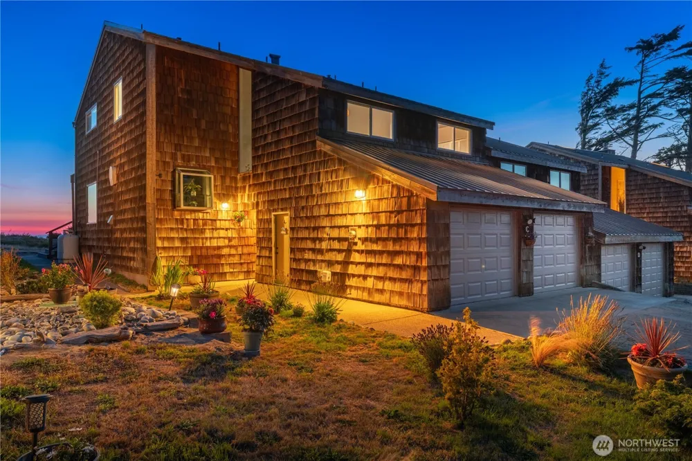 2285 W Beach Road #C Oak Harbor, WA 98277
