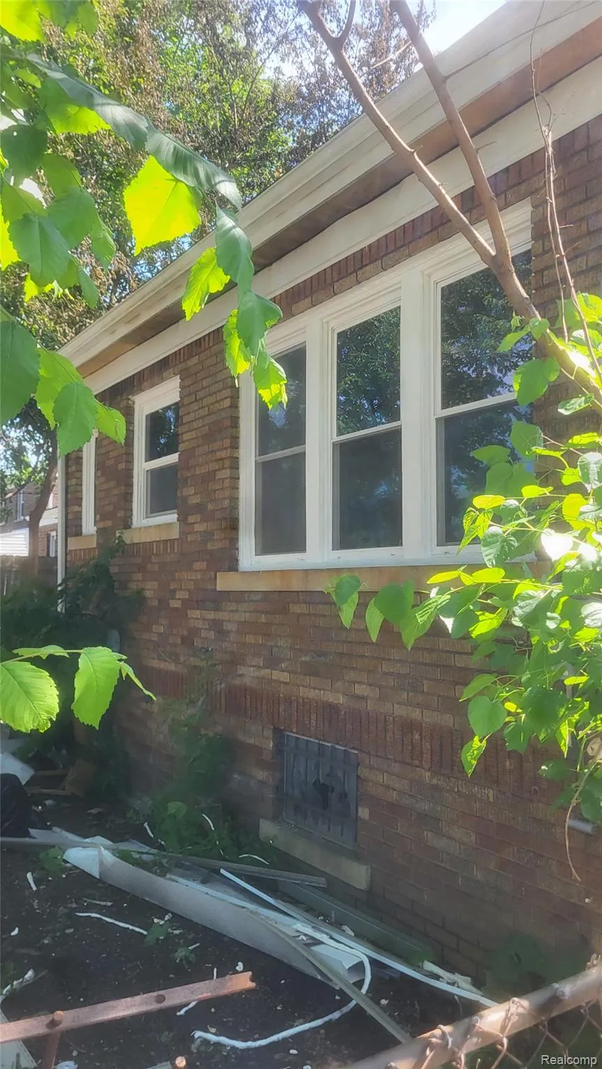 3660 Somerset Avenue Detroit City, MI 48224