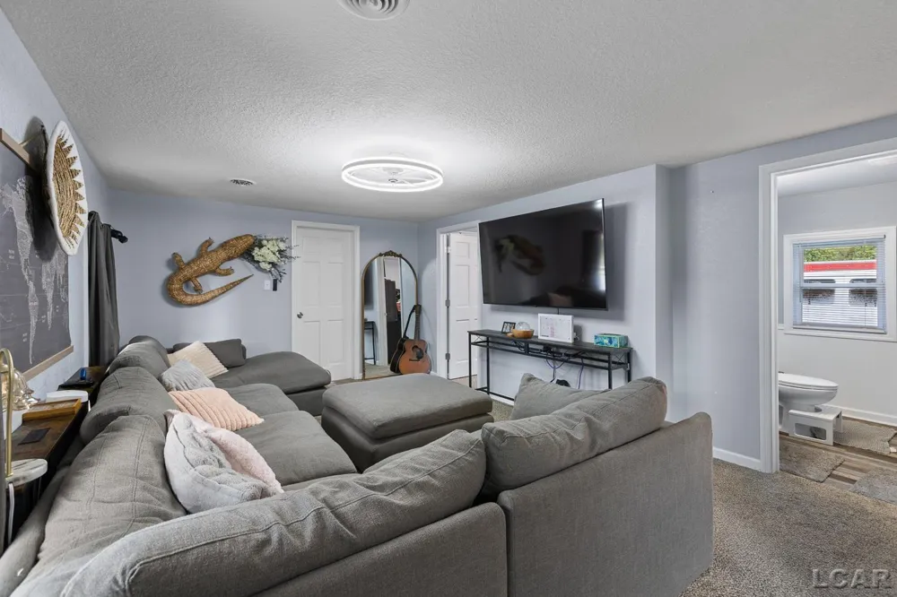 4171 Woodland Avenue Woodstock Township, MI 49253