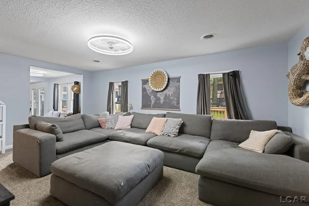 4171 Woodland Avenue Woodstock Township, MI 49253
