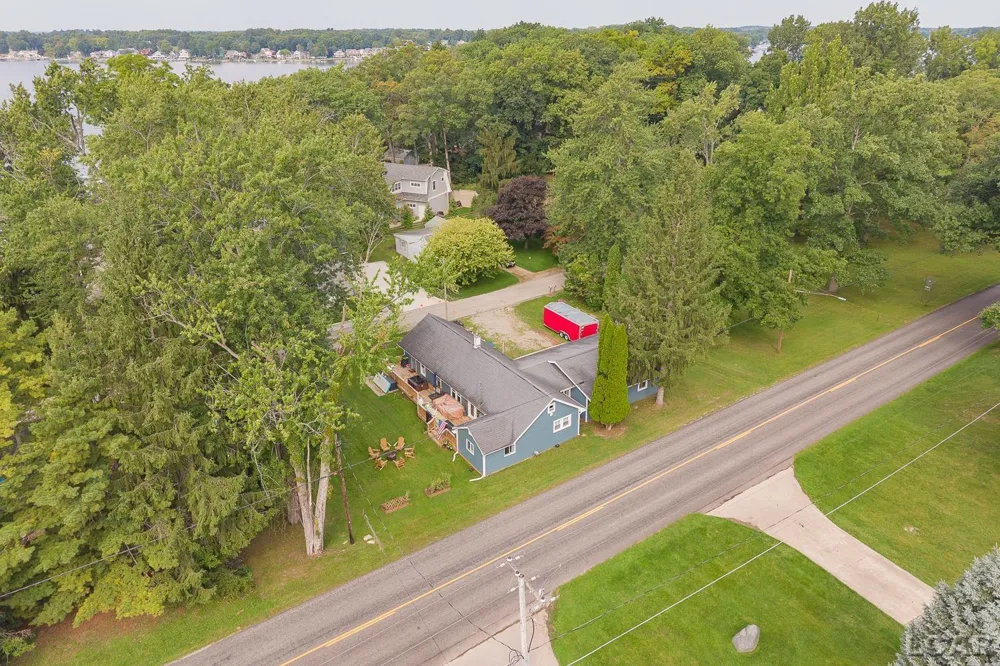 4171 Woodland Avenue Woodstock Township, MI 49253