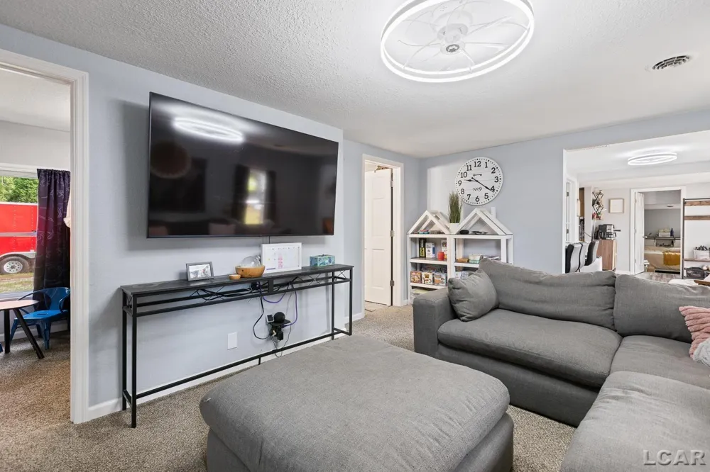 4171 Woodland Avenue Woodstock Township, MI 49253