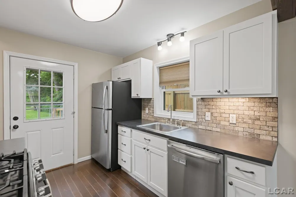 3435 Adrian Highway Adrian City, MI 49221