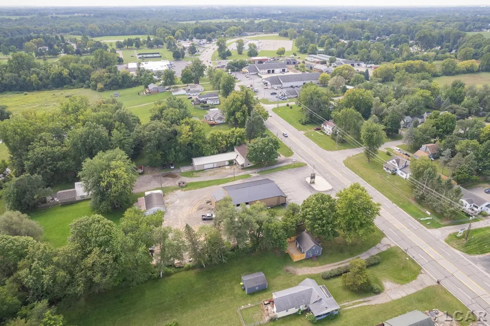 3435 Adrian Highway Adrian City, MI 49221