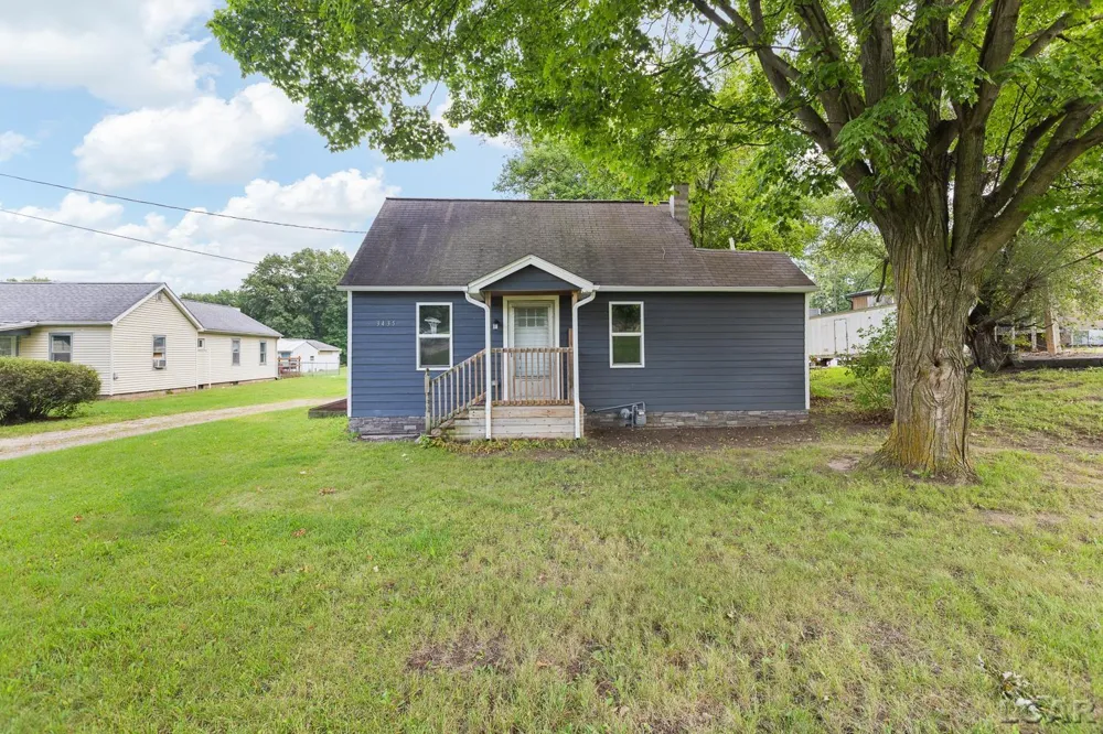 3435 Adrian Highway Adrian City, MI 49221