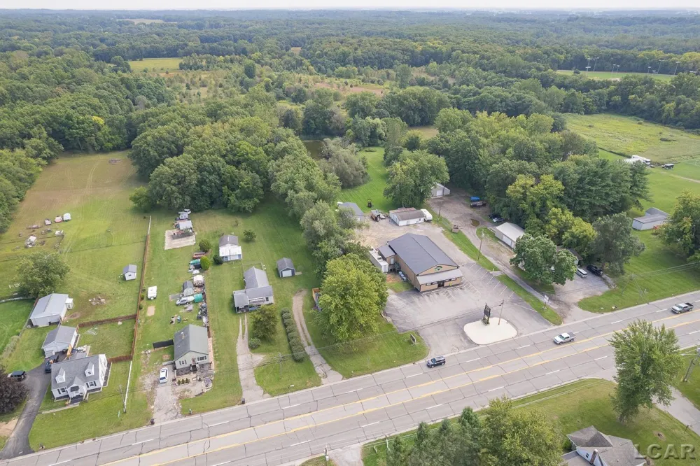3435 Adrian Highway Adrian City, MI 49221