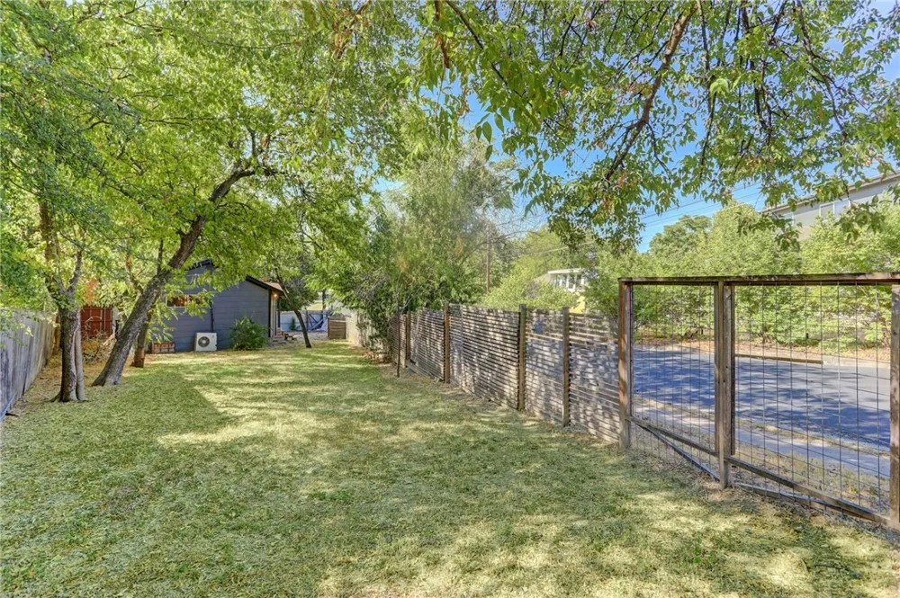 1007 Prospect Avenue Austin, TX 78702