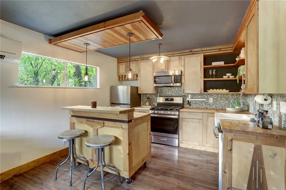 1007 Prospect Avenue Austin, TX 78702