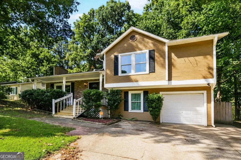 10303 Briarbay DR Jonesboro, GA 30238