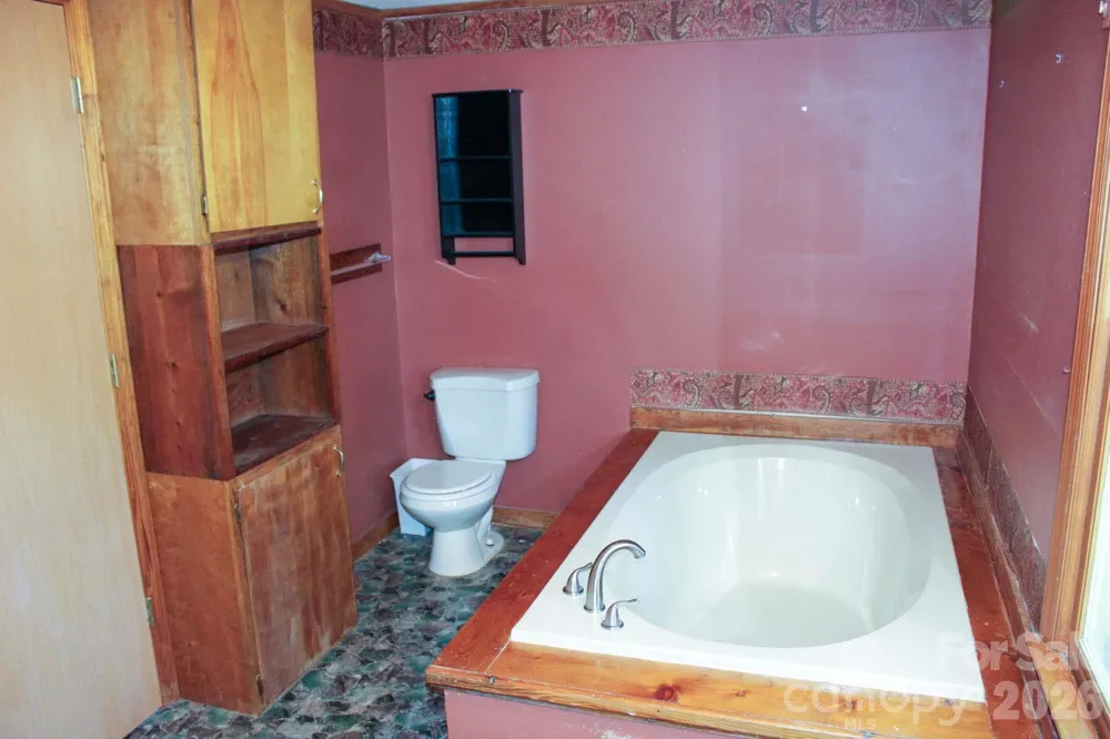 70 Fox Mountain Road Columbus, NC 28722