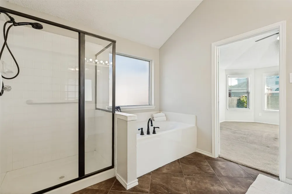 817 Aylesbury Drive Allen, TX 75002
